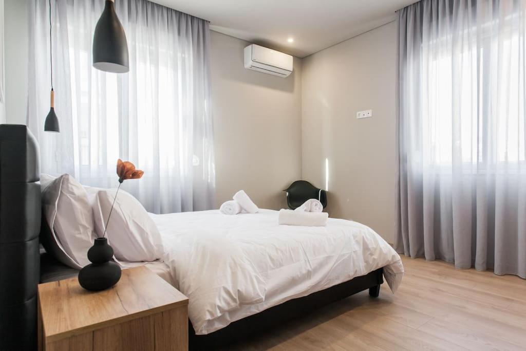 Piraeus Deluxe 2Bdr Apt - Near Metro And Port מראה חיצוני תמונה