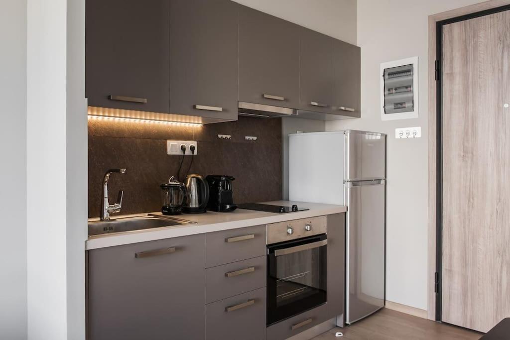 Piraeus Deluxe 2Bdr Apt - Near Metro And Port מראה חיצוני תמונה
